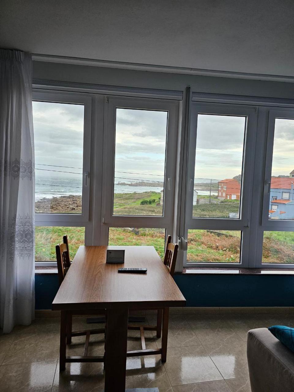 Hotel Vivienda Turistica Vacacional Maricarmen Arou Esterno foto