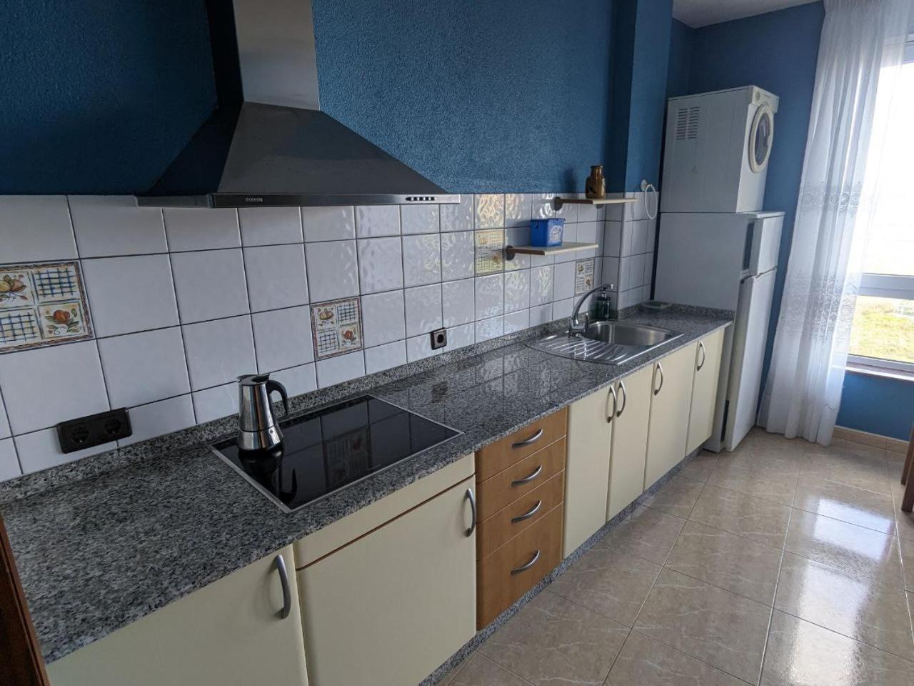 Hotel Vivienda Turistica Vacacional Maricarmen Arou Esterno foto