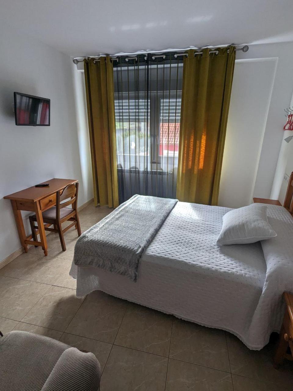 Hotel Vivienda Turistica Vacacional Maricarmen Arou Esterno foto