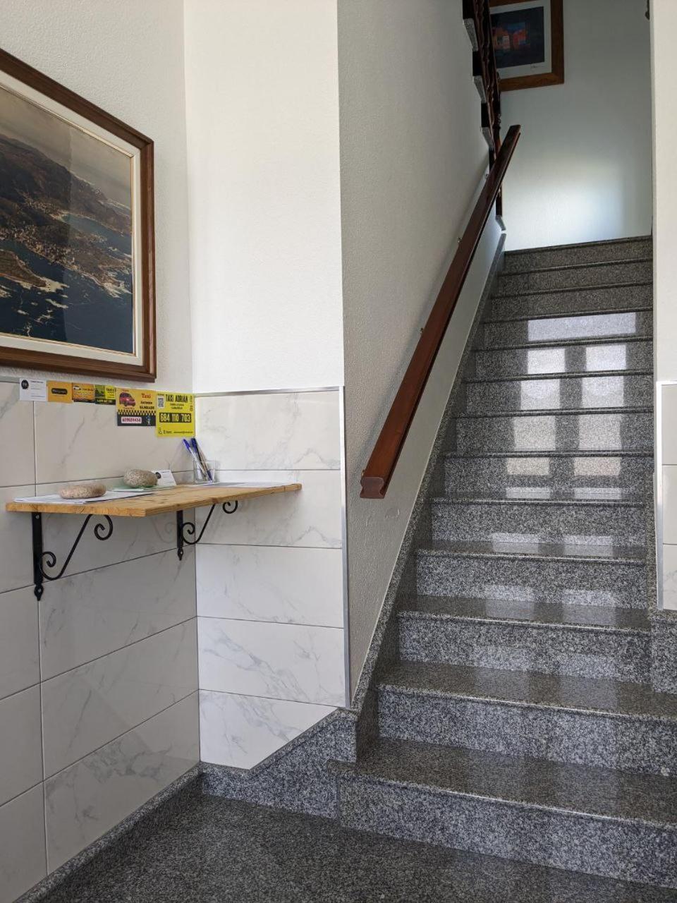 Hotel Vivienda Turistica Vacacional Maricarmen Arou Esterno foto