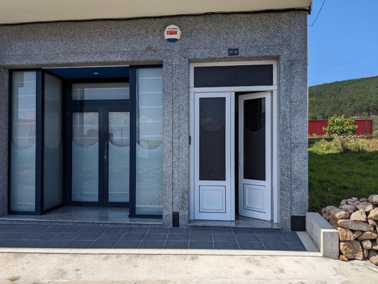 Hotel Vivienda Turistica Vacacional Maricarmen Arou Esterno foto